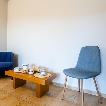 Kitries Summer Getaway - Eden Cozy Suite Kitriaí Buitenkant foto